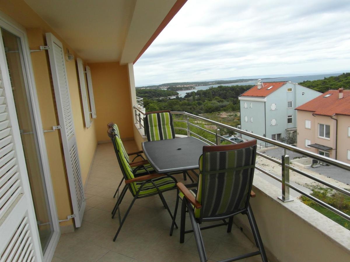 Bentley - Sea-View - 2 Bedroom Apartment 프레멘투라 외부 사진