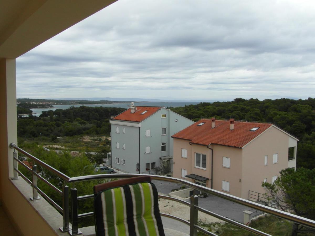 Bentley - Sea-View - 2 Bedroom Apartment 프레멘투라 외부 사진