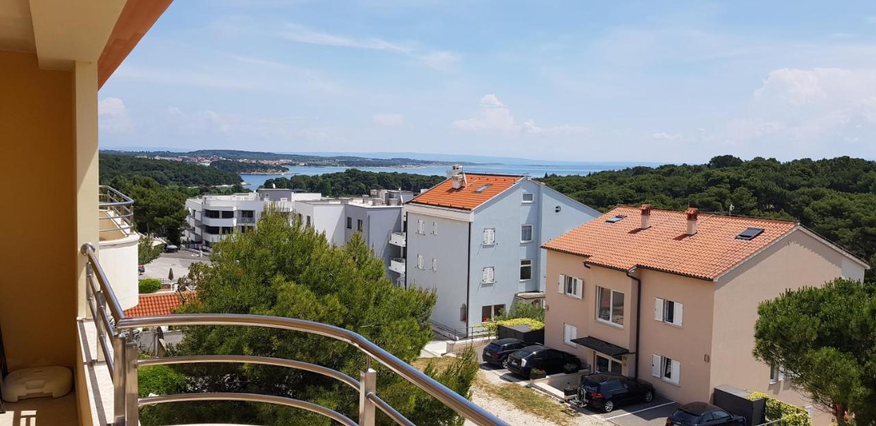 Bentley - Sea-View - 2 Bedroom Apartment 프레멘투라 외부 사진